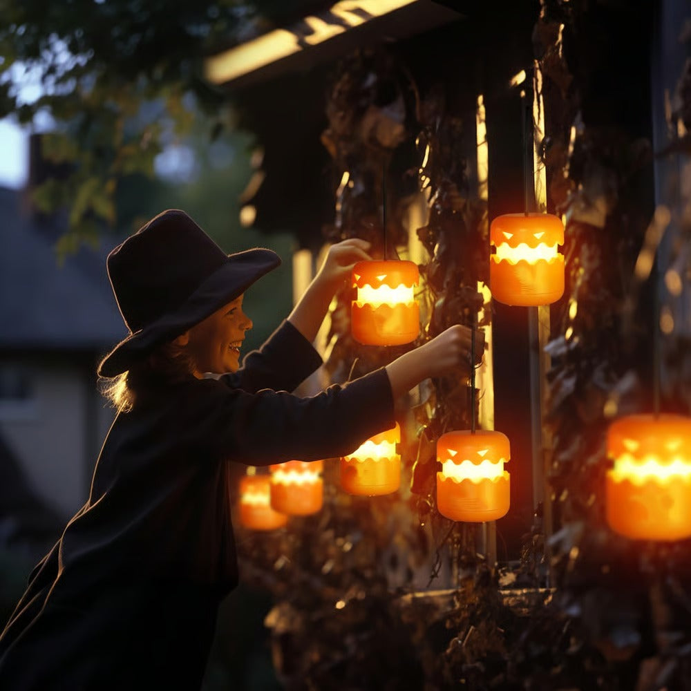 Turbo Cables – Spooky Pumpkin Camping Lantern
