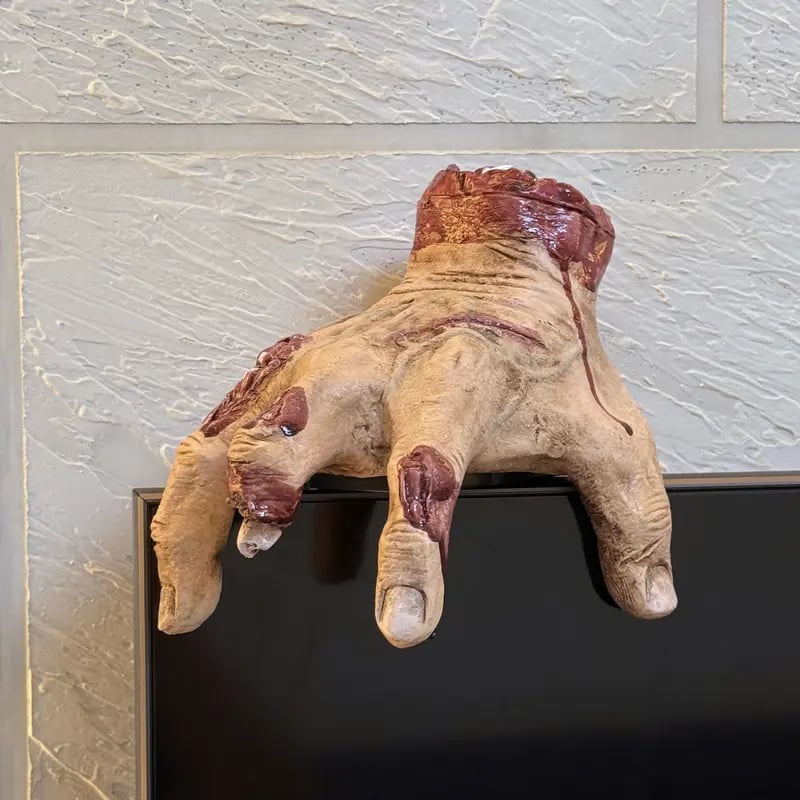 Turbo Cables – Animated Halloween Scary Hand Prop