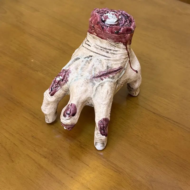 Turbo Cables – Animated Halloween Scary Hand Prop