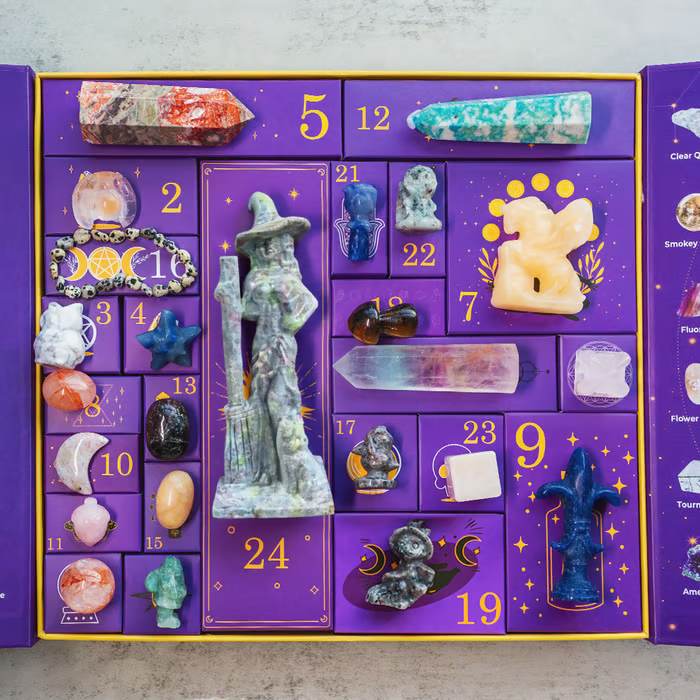 Turbo Cables – Halloween Countdown Crystal Box – 31 Days of Magic